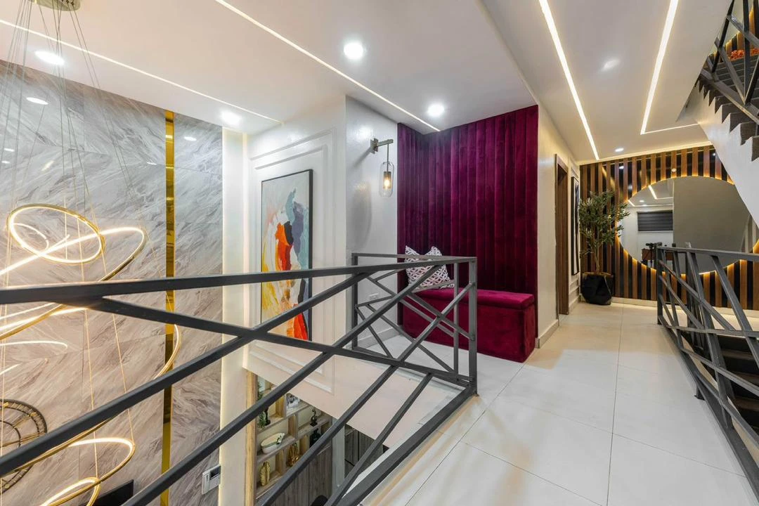 Luxury 2 Bedroom Terrace Duplex  📍: Lekki Phase 1